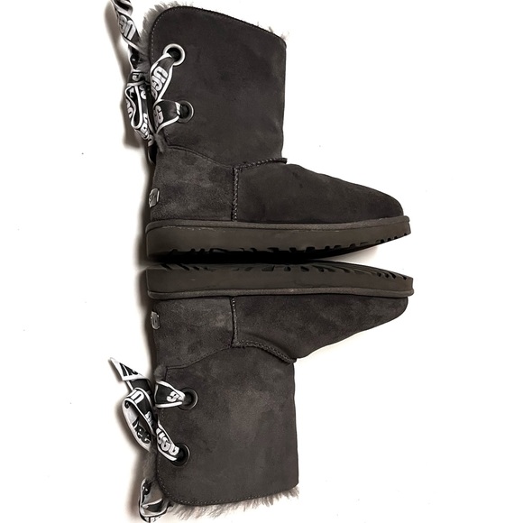 SALE! UGGS Customizable Bailey Bow Boots 1098075 Size 8 - Picture 5 of 9